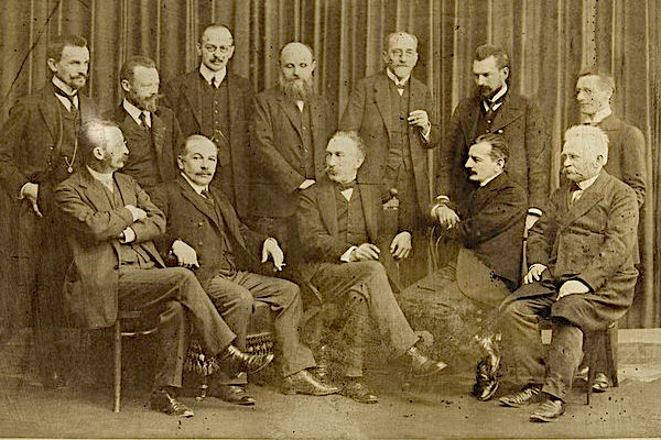 Członkowie Polskiego Towarzystwa Przyrodników im. Kopernika, przed 1913, domena publiczna